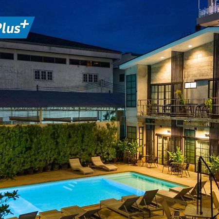 Hotel The Warehouse Chiang Mai Exterior foto