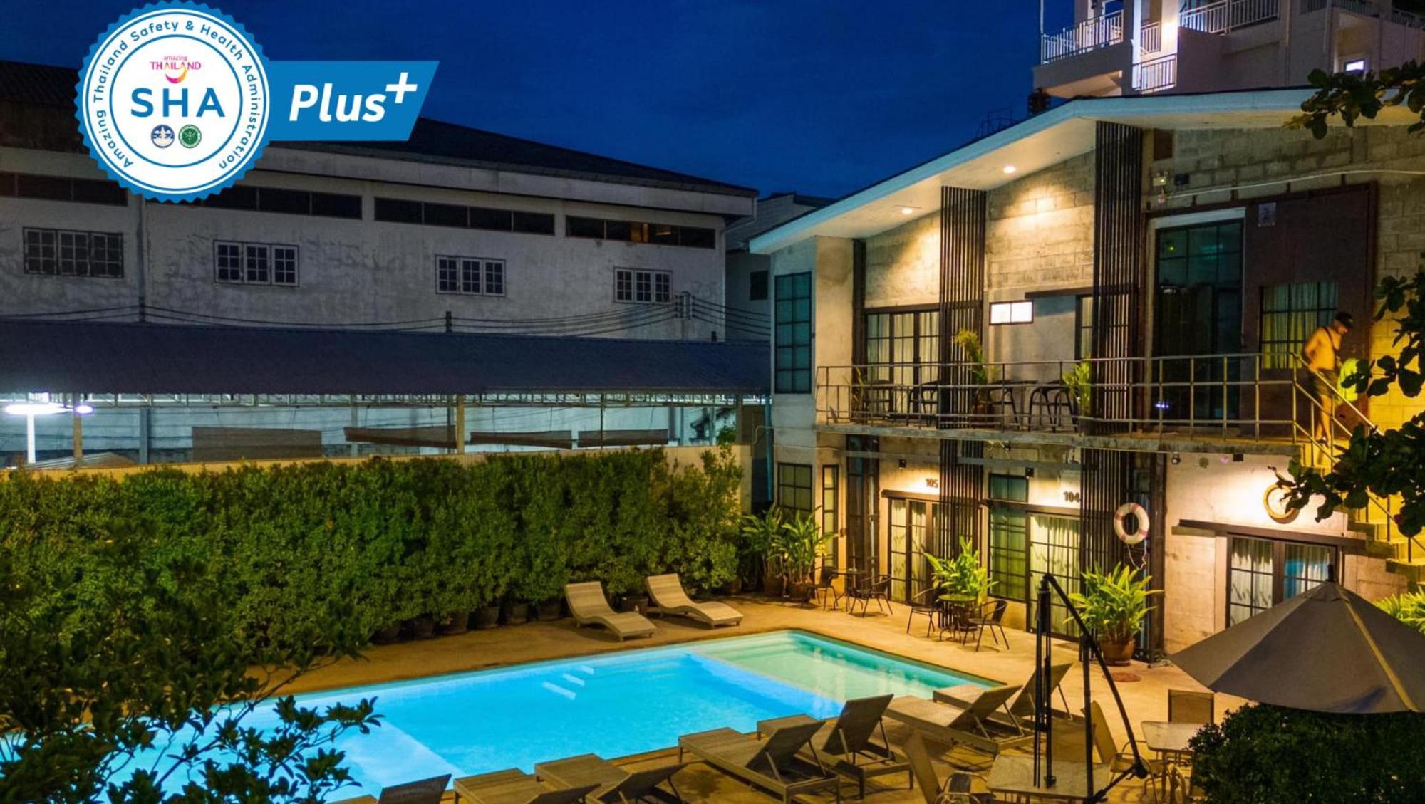 Hotel The Warehouse Chiang Mai Exterior foto