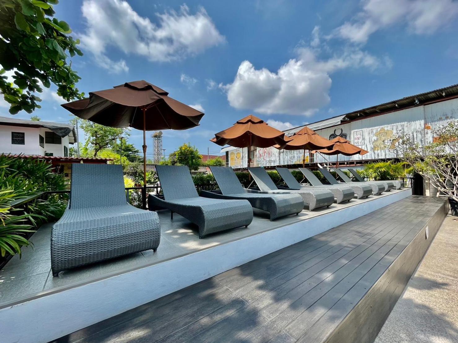 Hotel The Warehouse Chiang Mai Exterior foto