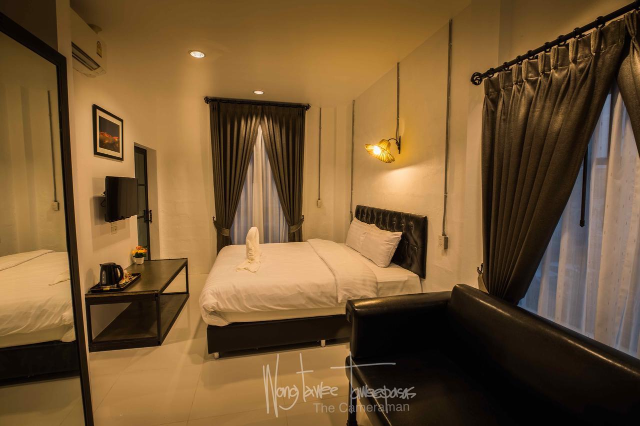 Hotel The Warehouse Chiang Mai Exterior foto