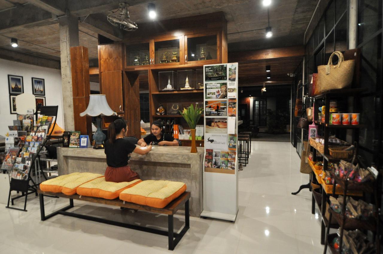 Hotel The Warehouse Chiang Mai Exterior foto